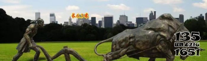 牛耕田人物銅雕 圖片