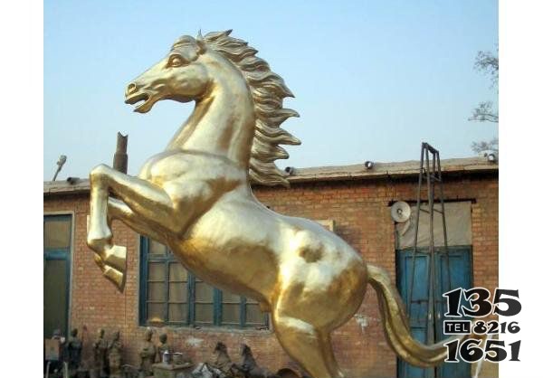 玻璃鋼仿銅奔騰的馬雕塑 圖片