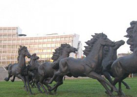 群馬公園動(dòng)物銅雕 群馬雕塑作品青銅地方作文