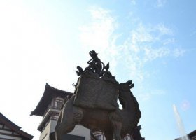 廣場(chǎng)坐在駱駝背上的飛天人物景觀銅雕 駱駝雕塑繪畫(huà)東西莫河田躍民