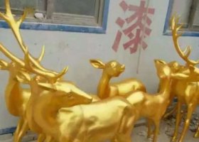 黃銅色鹿銅雕 