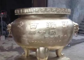 三足銅鼎雕塑 