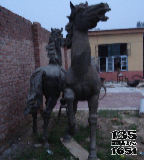 別墅景觀動(dòng)物馬銅雕塑 圖片