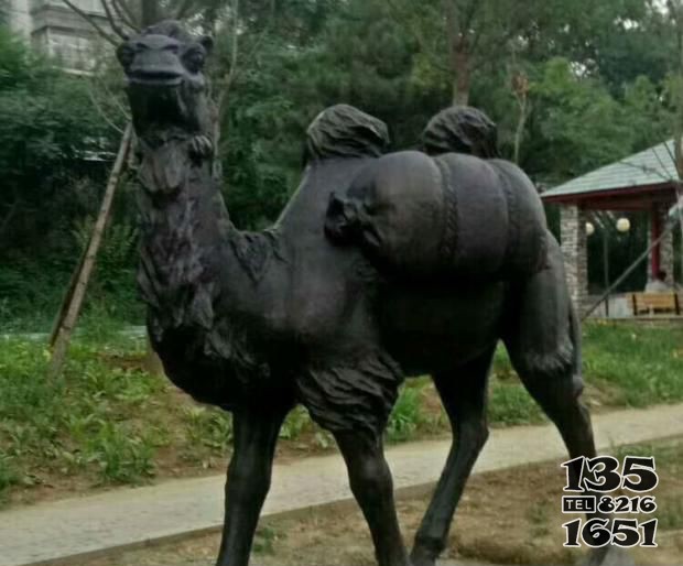 馱行李的駱駝銅雕 駱駝雕塑沙漠理念文名泥土圖片