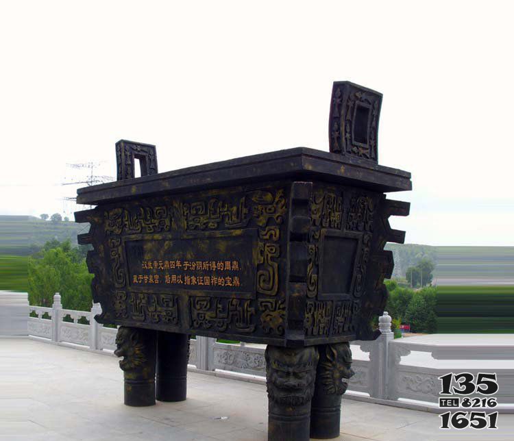 景區(qū)大型四足方鼎銅雕 方鼎雕塑圖片寺廟司母戊寓意圖片