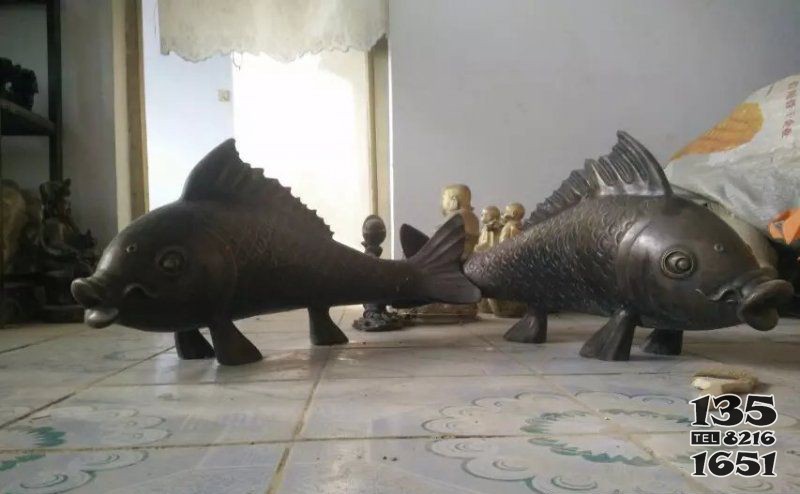 公園小魚(yú)景觀(guān)銅雕 小魚(yú)雕塑價(jià)格噴水歐式螃蟹圖片