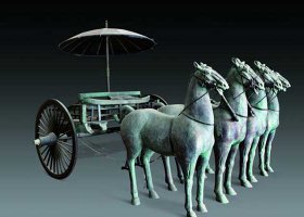 仿古青銅馬車 馬車雕塑車工和平布拉格句子