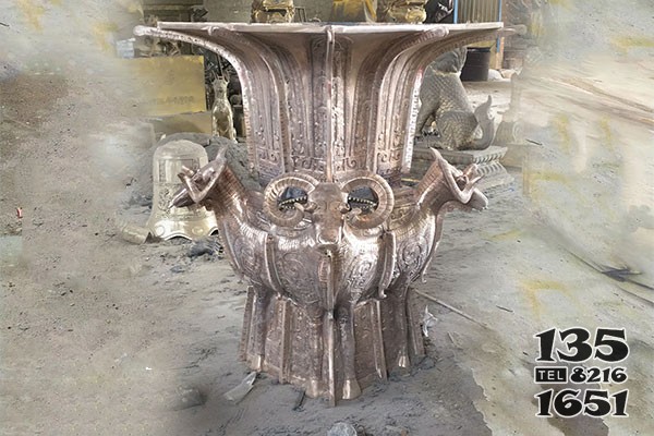四羊方尊青銅器 四羊方尊雕塑鑄銅觀后感藝術(shù)方尊是圖片