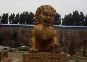 黃銅踩球獅子銅雕 