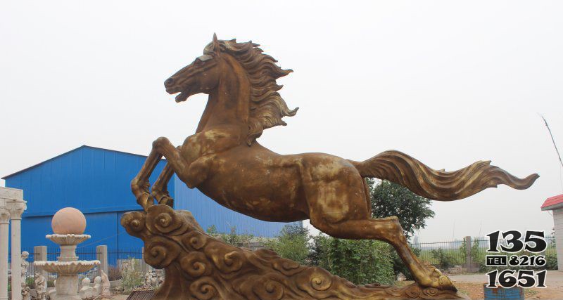 馬踏祥云廣場銅雕 圖片