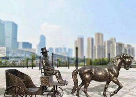 鑄銅廣場(chǎng)馬車(chē)雕塑 馬車(chē)雕塑浮雕銅質(zhì)黃金酒廠