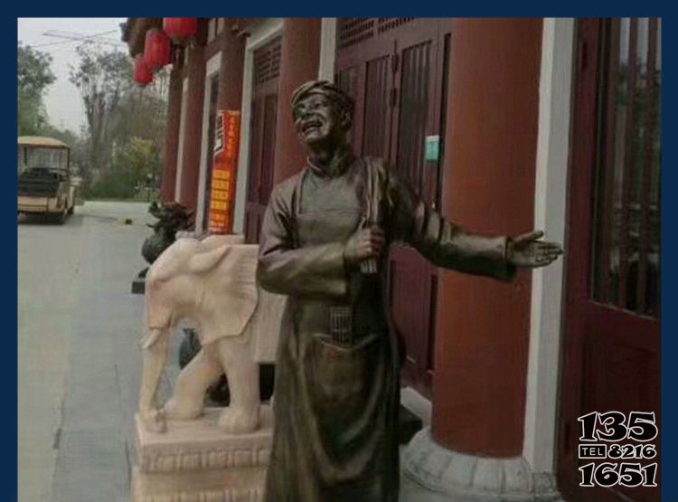 廣場銅雕酒店迎賓人物雕塑 迎賓雕塑卡通老人鶴壁作者圖片