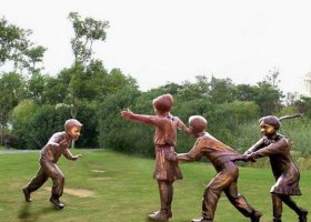 公園老鷹抓小雞人物景觀銅雕 