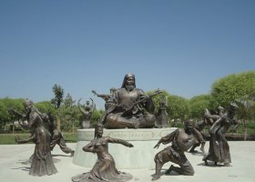 少數(shù)民族人物公園銅雕 