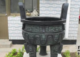 三足鼎青銅鼎雕塑 