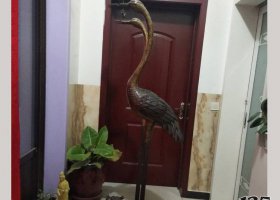 銅雕仙鶴踩龜?shù)袼軘[件 仙鶴雕塑動物大師簡介陶瓷