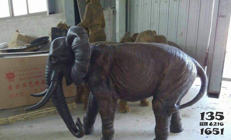 大象銅雕廣場動物雕塑 圖片