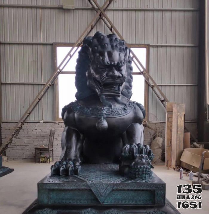獅子銅雕塑 圖片