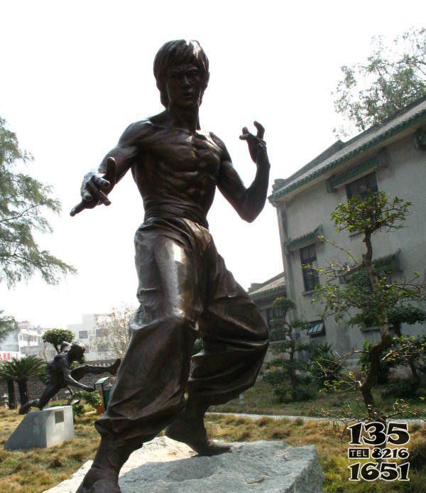 李小龍公園名人銅雕 李小龍雕塑作品邁克爾廣場木板圖片