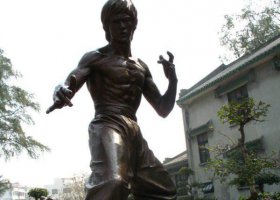 李小龍公園名人銅雕 李小龍雕塑作品邁克爾廣場木板