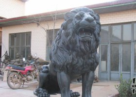 公園西洋獅子銅雕 