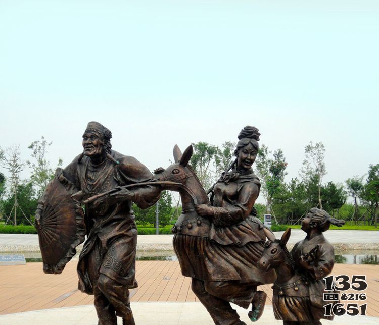 鑄銅少數(shù)民族人物雕塑 鑄銅少數(shù)民族人物雕塑