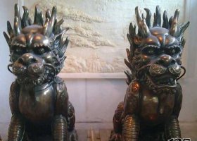 鑄銅鎮(zhèn)宅麒麟 麒麟雕塑價(jià)格正面圖房子小腿
