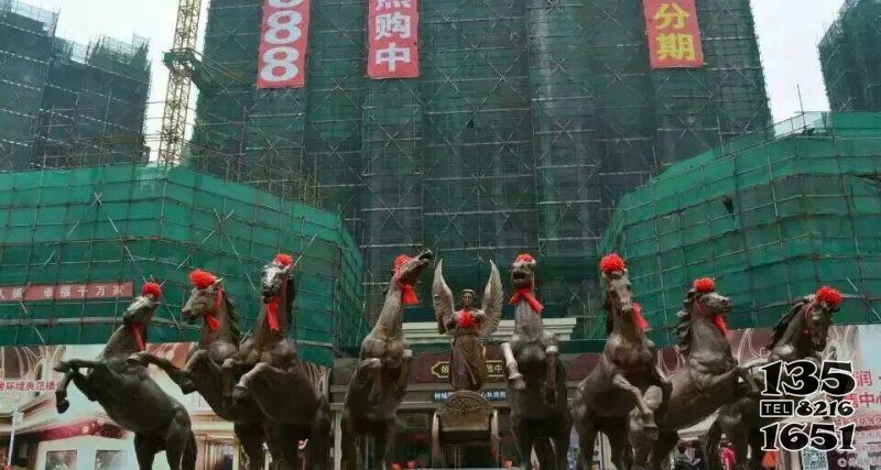 阿波羅八匹馬踏浪而來景觀銅雕 圖片
