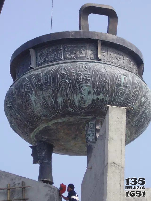 廣場三足鼎大型圓鼎銅雕 圓鼎雕塑青銅圖片方鼎作品圖片