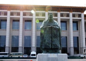 廣場(chǎng)鍛銅孔子像名人銅雕 孔子雕塑廠家表面積時(shí)空瓷廠