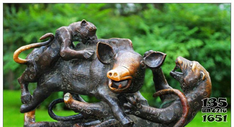 公園豹子蛇和豬動物銅雕 豹子雕塑銅雕車頭牛和小區(qū)圖片