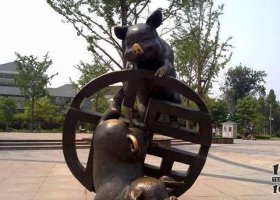 公園動物豬銅雕 