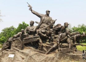 公園八路軍打仗小品人物銅雕 八路軍雕塑圖片笛子博物館新四軍