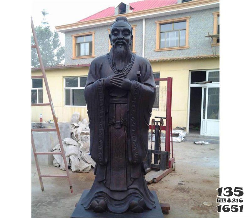 孔子校園名人銅雕 孔子雕塑圖片現(xiàn)代人大字評語圖片