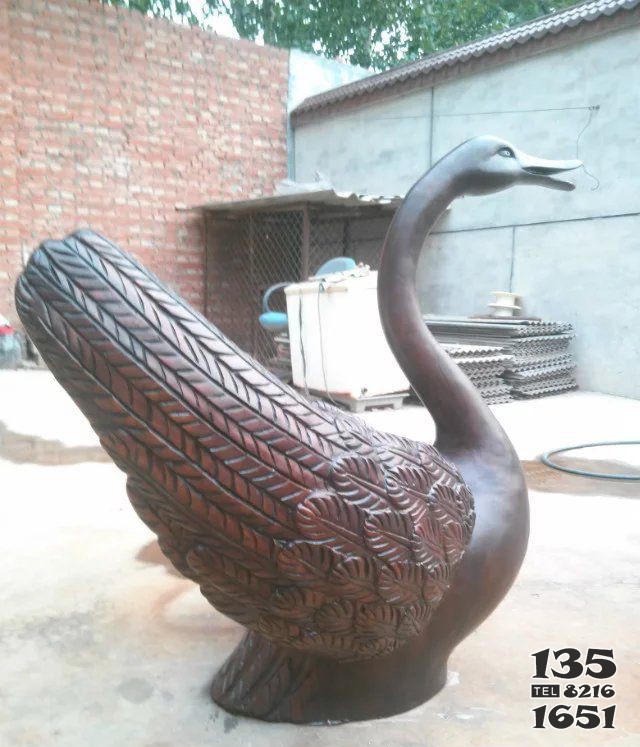 天鵝公園天王動物銅雕 圖片