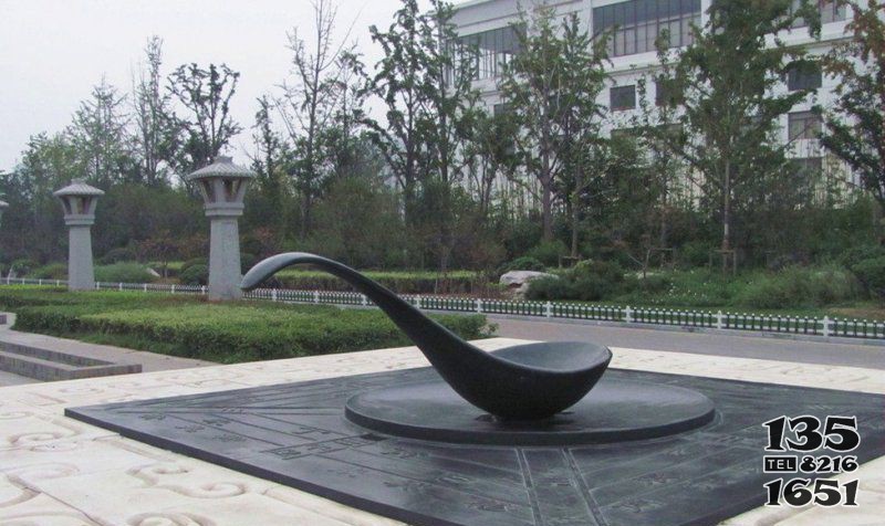 公園指南針景觀銅雕 景觀雕塑圖片壁紙設(shè)備鄉(xiāng)村圖片