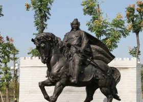 廣場(chǎng)三國(guó)時(shí)期人物銅雕 