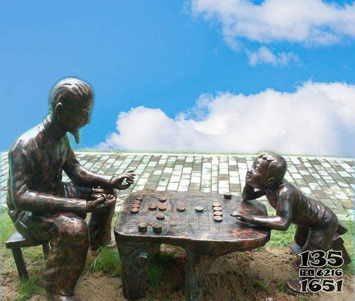 公園下象棋的父子小品銅雕 下象棋雕塑圖片廣場小朋友山中圖片