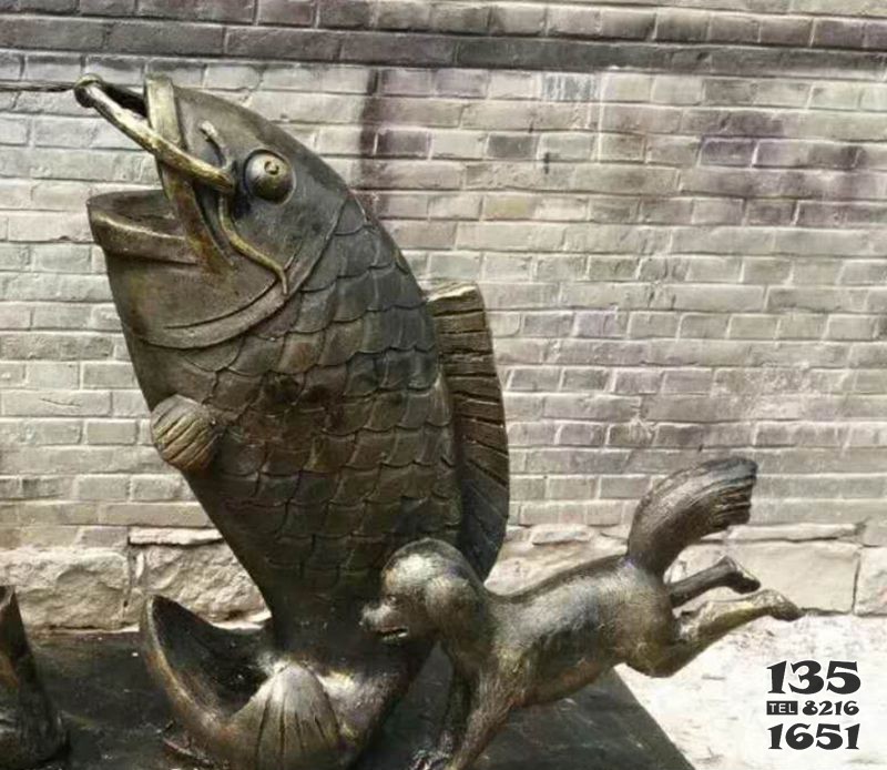 公園鯉魚和小狗銅雕 小狗雕塑動(dòng)物山莊象形佛利圖片