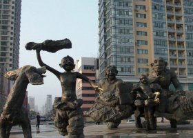 搬家小區(qū)景觀銅雕 景觀雕塑大型烏魯技術(shù)性價(jià)比