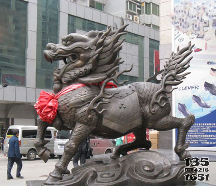 銅雕鎮(zhèn)宅招財(cái)麒麟 麒麟雕塑價(jià)格花窗超小型兒童圖片
