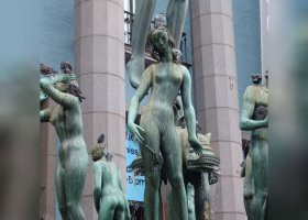 美女人物銅雕 美女雕塑人物紅色風(fēng)景風(fēng)水