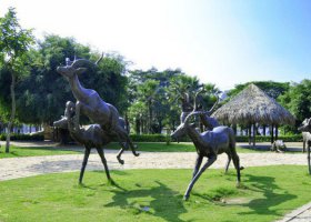 公園奔跑的羚羊動物銅雕 羚羊雕塑課文由來草原小刀