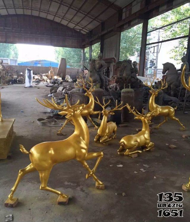 噴漆玻璃鋼仿銅小鹿公園動物雕塑 小鹿雕塑園林獵人山水效果圖圖片