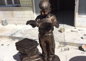 公園人物小孩看書(shū)小品銅雕 