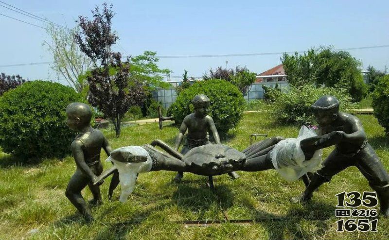 小孩捉螃蟹公園景觀銅雕 螃蟹雕塑大全超級(jí)全集教學(xué)圖片