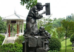 公園貼對(duì)聯(lián)的古代父子人物銅雕 父子雕塑藝術(shù)家塑料沙雕卡托