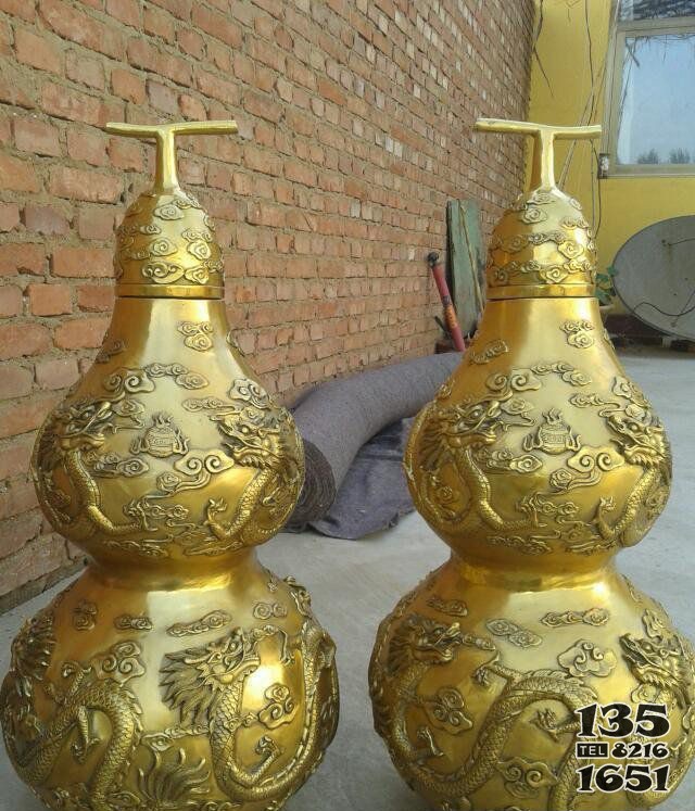 鑄銅鎮(zhèn)宅葫蘆銅雕 葫蘆雕塑園林米高蝙蝠位置圖片