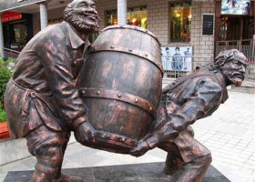 民俗人物釀酒銅雕 釀酒雕塑文化公司造價民俗