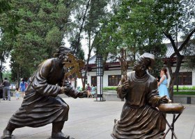 公園皮影戲人物小品銅雕 景觀燈罩圖片